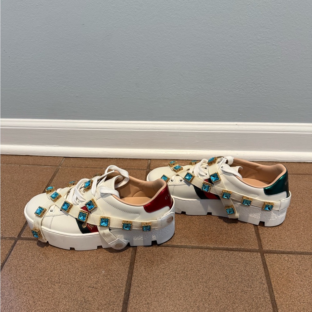 Gucci Ace leather trainers worn outdoors once plastic wrap still attached sz 35 - Picture 2 of 5